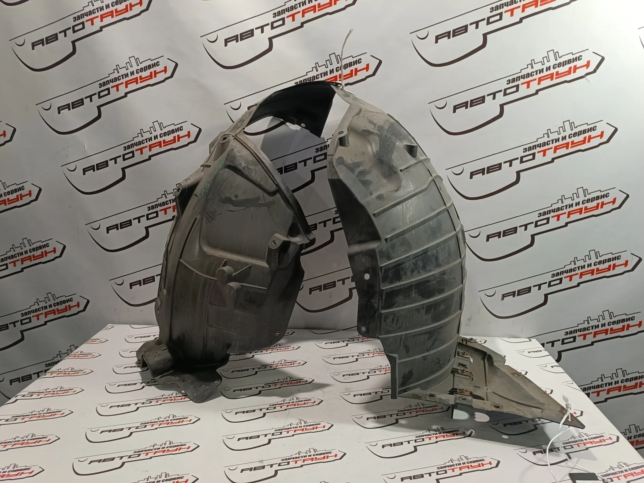 ПОДКРЫЛОК NISSAN INFINITI G25 G35 G37 SKYLINE KV36 NV36 PV36 V36 ПЕРЕДНИЙ ЛЕВЫЙ В СБОРЕ 63845JK30A