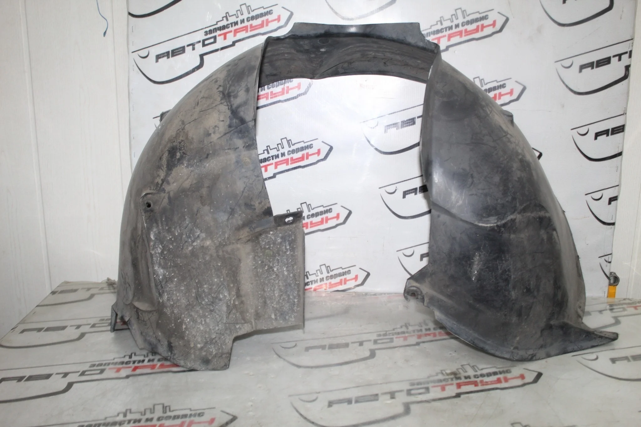 ПОДКРЫЛОК VOLVO S60 V70 RH RS SJ SW ПЕРЕДНИЙ ПРАВЫЙ 30655666