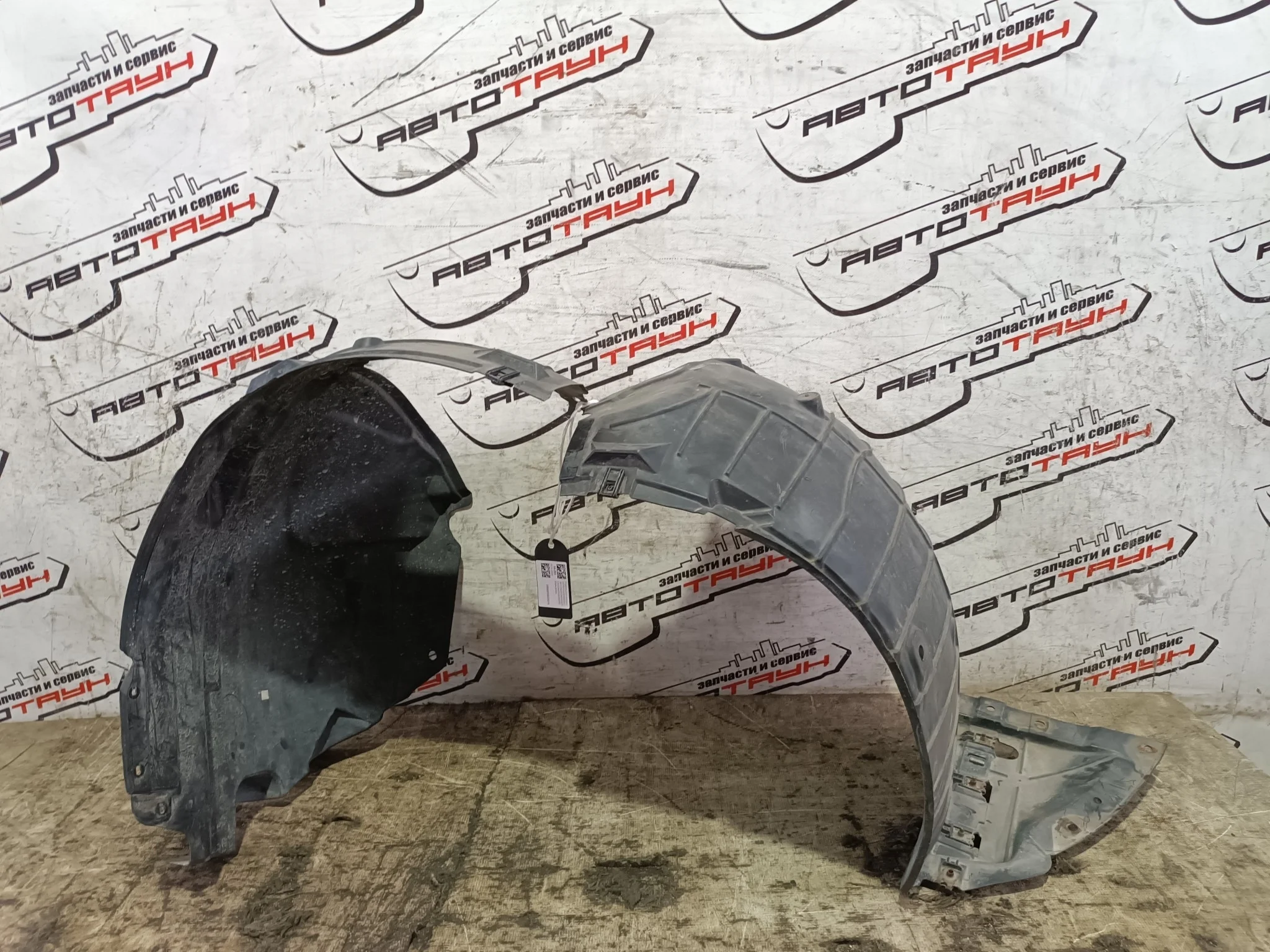 ПОДКРЫЛОК NISSAN INFINITI G25 G35 G37 SKYLINE KV36 NV36 PV36 V36 ПЕРЕДНИЙ ПРАВЫЙ В СБОРЕ 63844JK30A