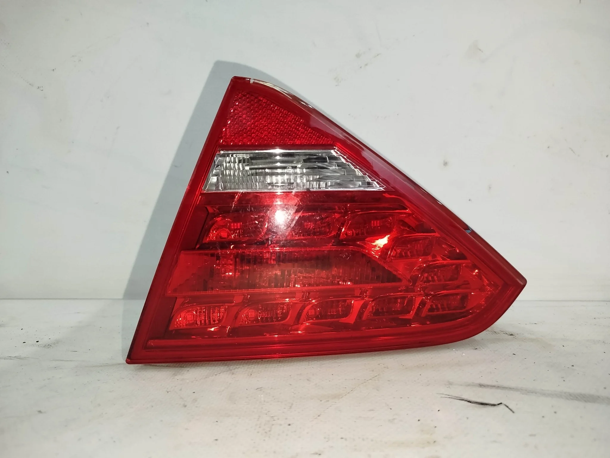 ФАЛЬШПАНЕЛЬ AUDI A5 8TA 2626 LIFTBACK ЛЕВАЯ 1 МОДЕЛЬ 8T0945093A NA7460