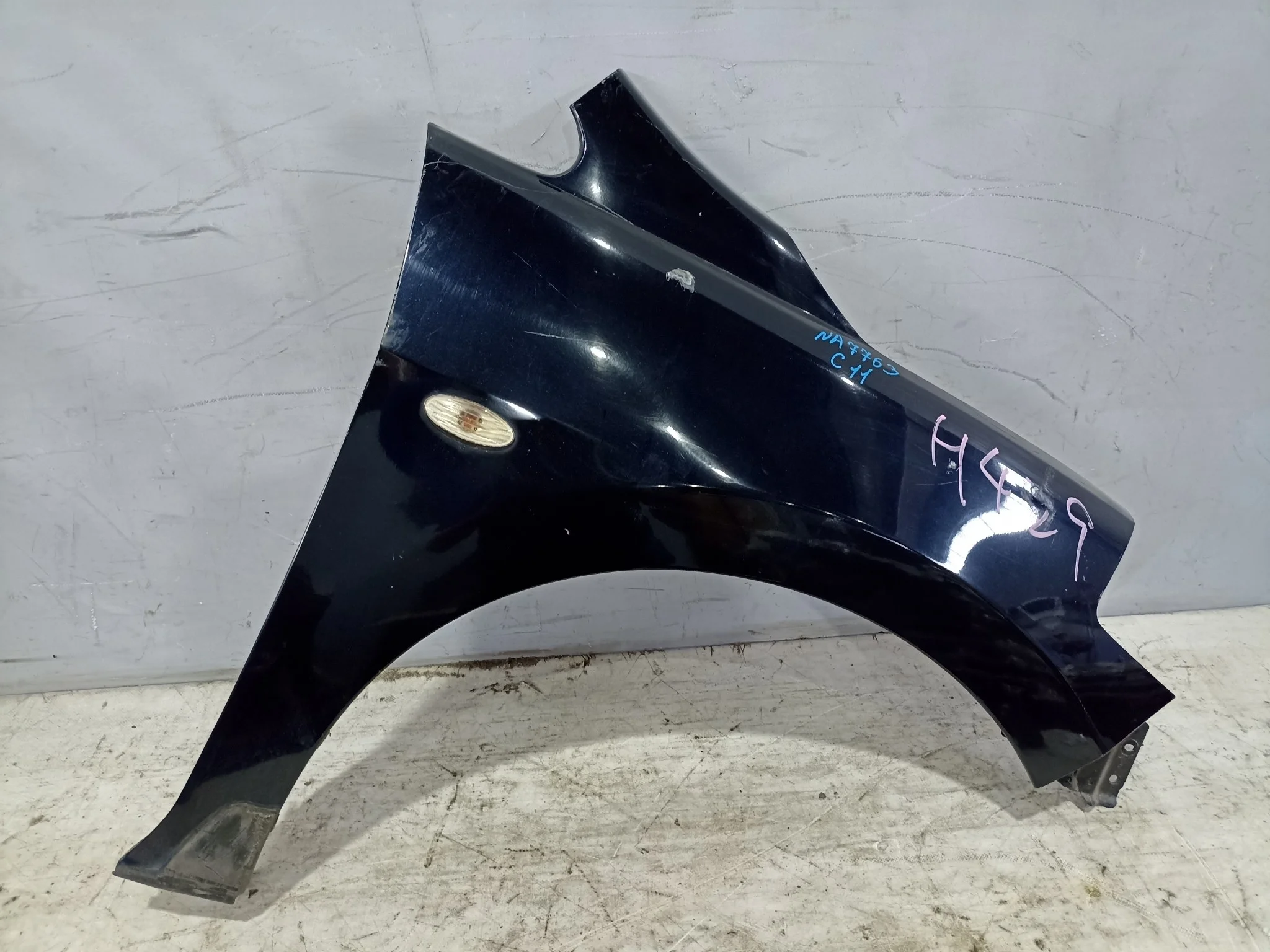 КРЫЛО NISSAN TIIDA TIIDA LATIO C11 JC11 NC11 SC11 SJC11 SNC11 63100ED030 ПЕРЕДНЕЕ ПРАВОЕ черный, B20 NA7763