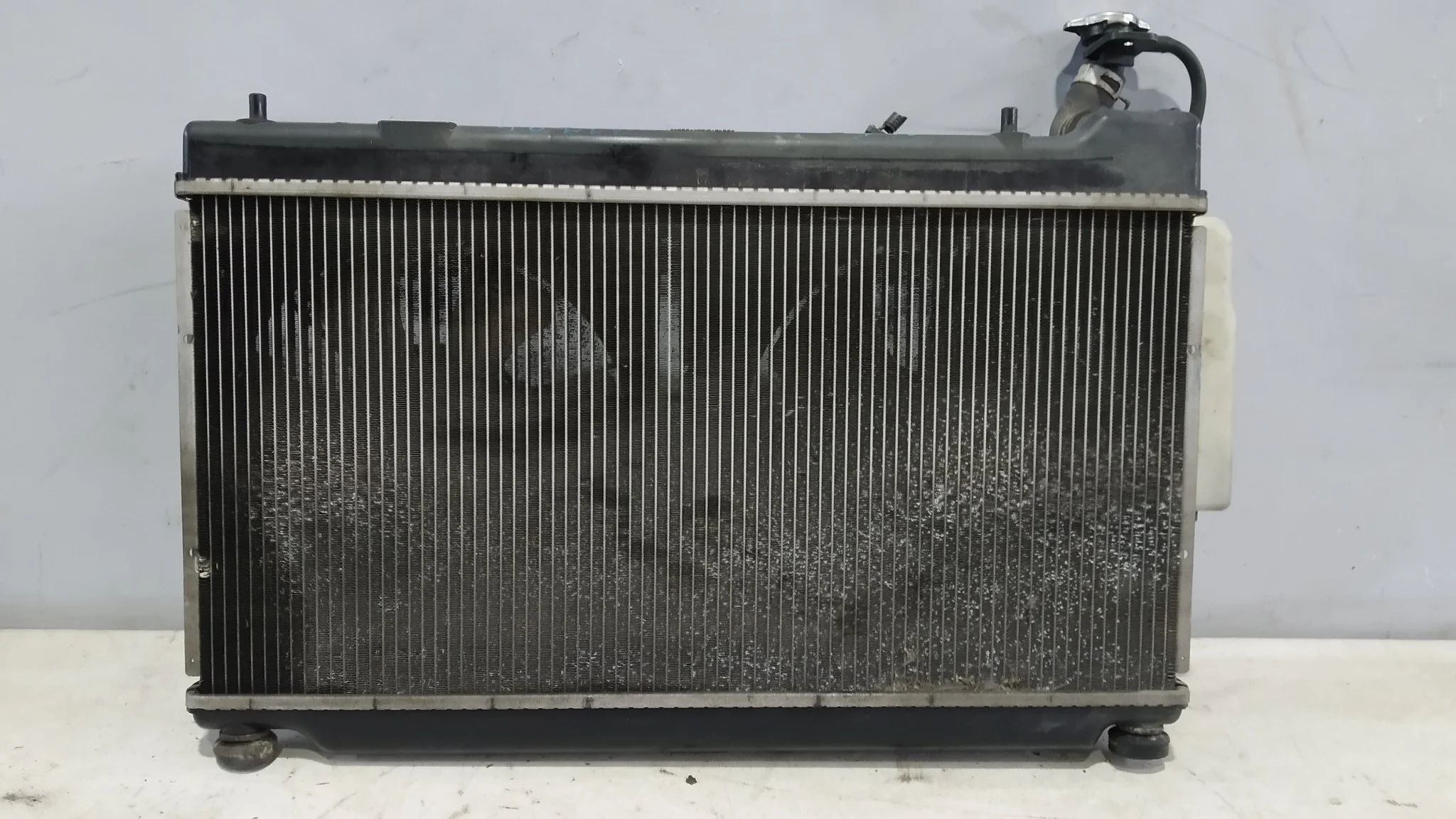РАДИАТОР ДВИГАТЕЛЯ HONDA L13A L15A FIT GD1 GD2 GD3 GD4 АТМ БОЛЬШОЙ 1 МОДЕЛЬ 2 МОДЕЛЬ 19010PWAJ51 NA7724