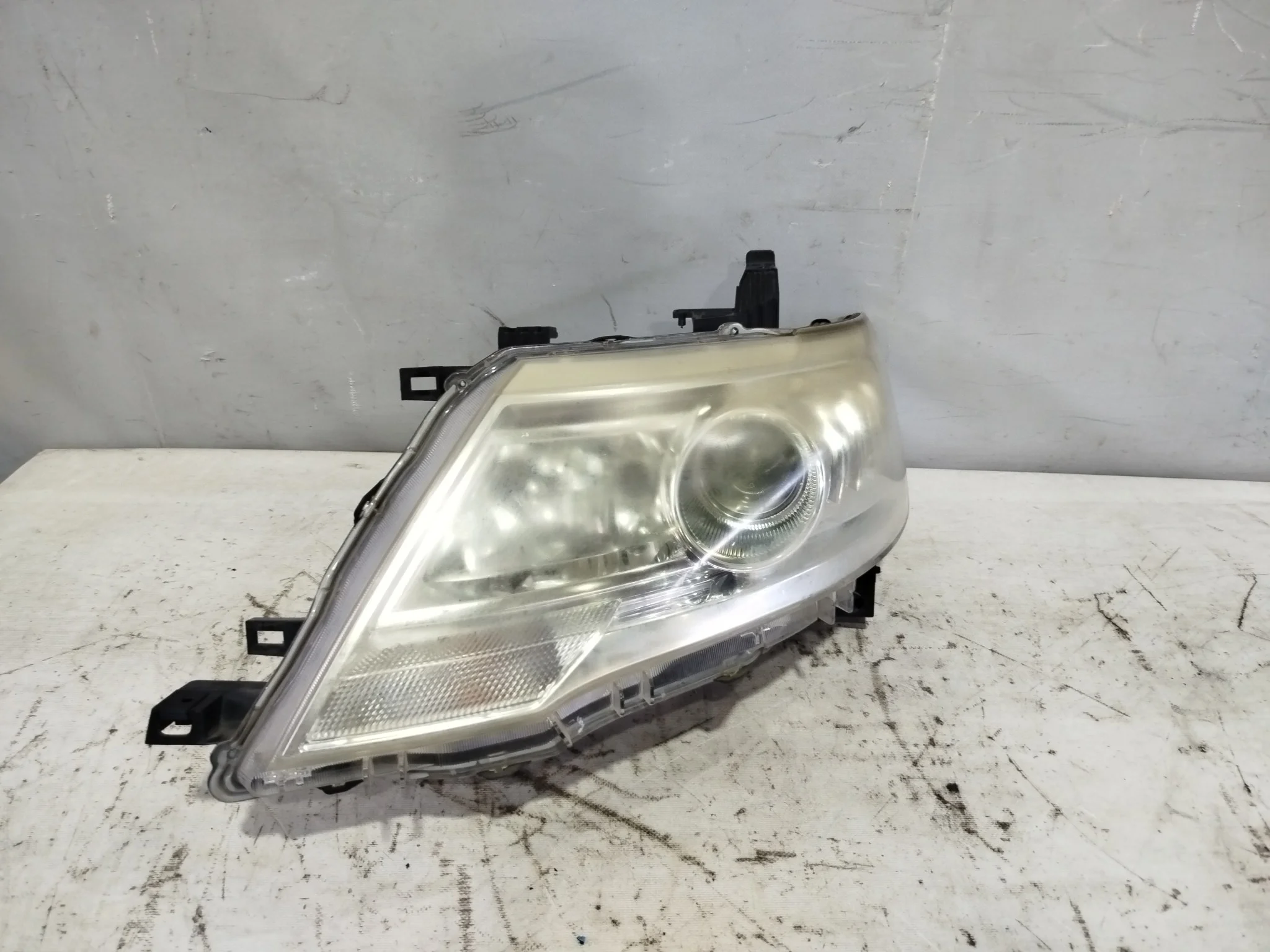 ФАРА NISSAN SUZUKI LANDY SERENA C25 CC25 CNC25 NC25 SC25 SNC25 10024921 XENON КОРРЕКТОР ФАР ЛЕВАЯ 2 МОДЕЛЬ 260601GK1A NA7796