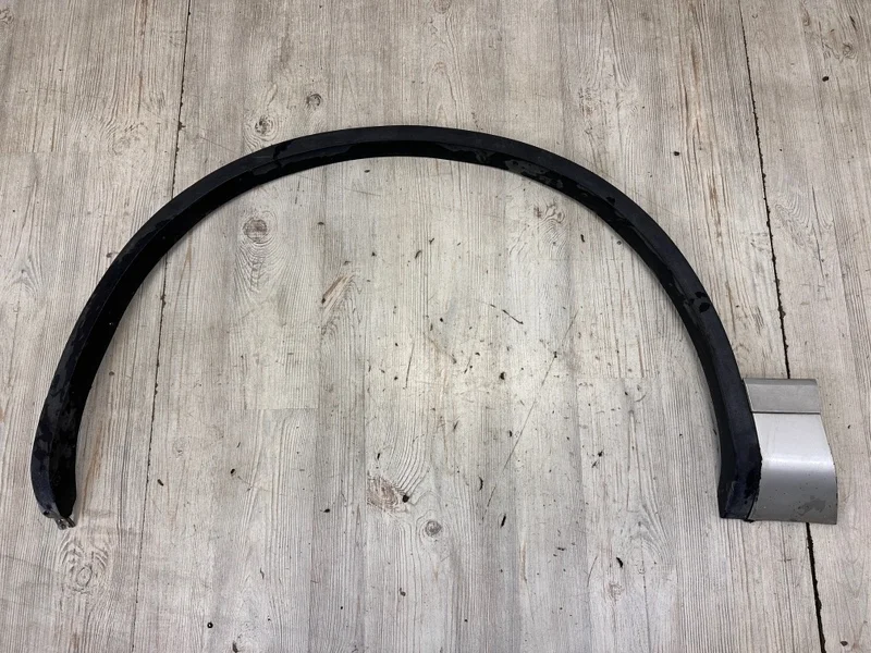 Накладка колесной арки VW Touareg NF 2010 7P