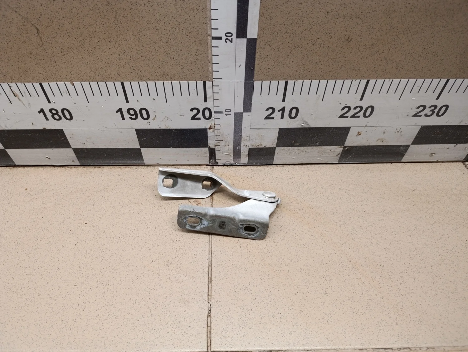 Петля капота правая Transit 2006-2013