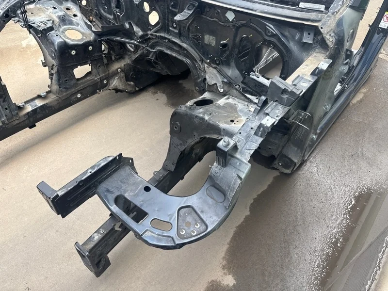 Лонжерон Volkswagen Touareg 2013 7P