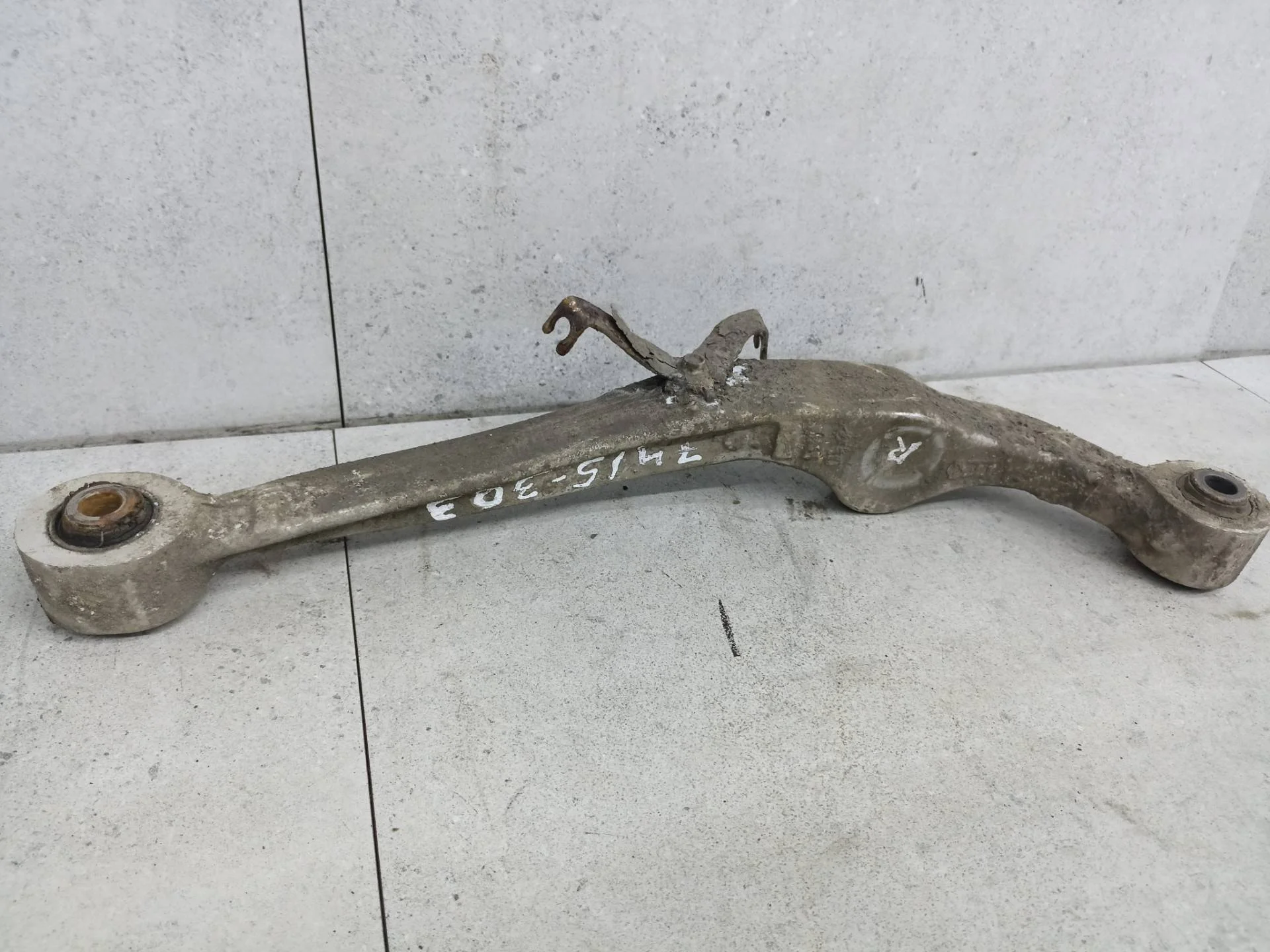 Рычаг задний правый верхний Nissan Qashqai J10