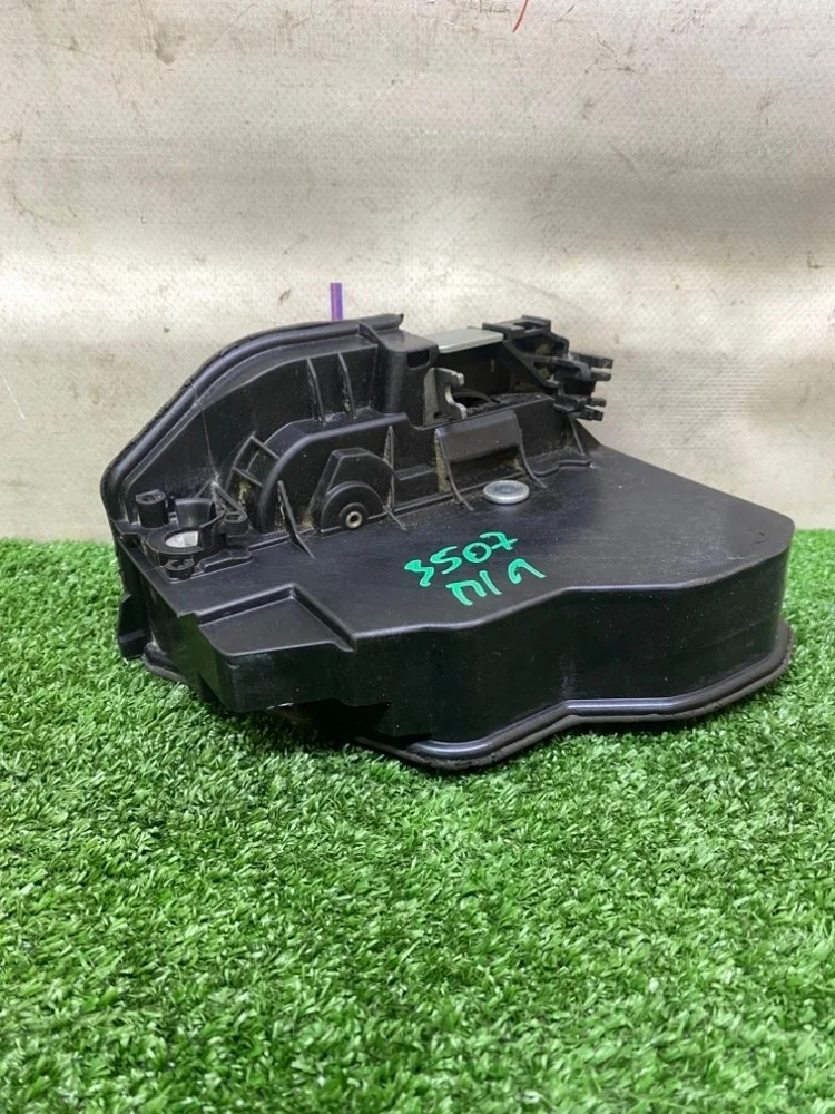Замок двери BMW F01