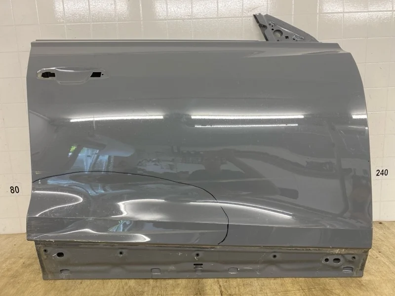 ДВЕРЬ Audi Q8 2018 2019 2020 2021 2022 2023 2024 2025 4M8831052C, передняя правая