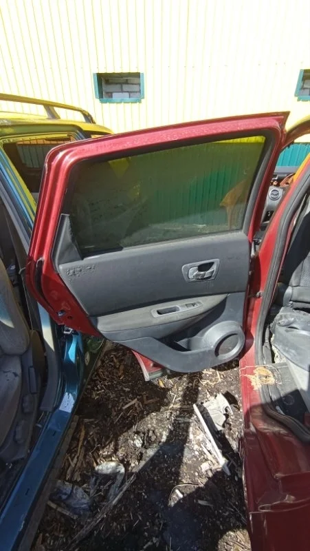 Петля двери задняя левая Nissan Qashqai J10