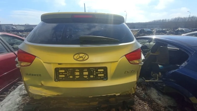 Дверь багажника со стеклом Hyundai Ix35 G4FD