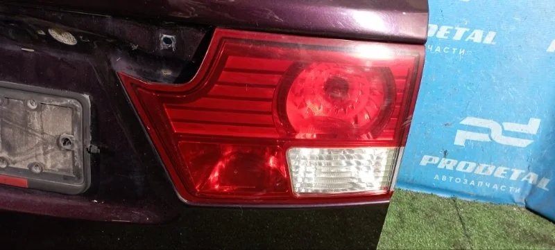 Фонарь внутренний задний правый Ssang Yong Kyron
