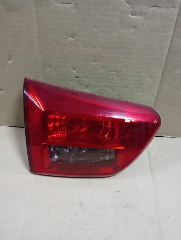 Фонарь Peugeot 4007 2007-2012