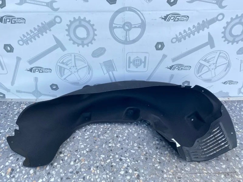 Подкрылок задний левый Mercedes W251