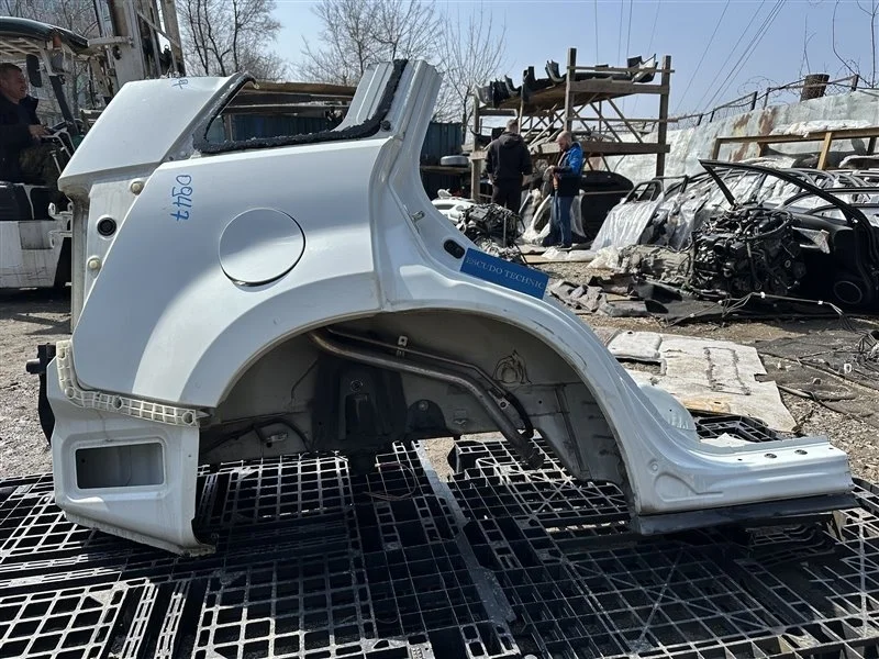 Крыло SUZUKI ESCUDO 2010 TDA4W