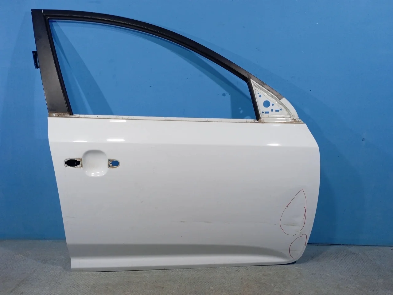 Дверь передняя правая Kia Ceed 1 (ED)