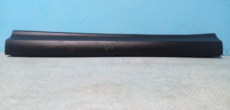 Накладка двери передней правой Toyota RAV 4 4 (CA40)