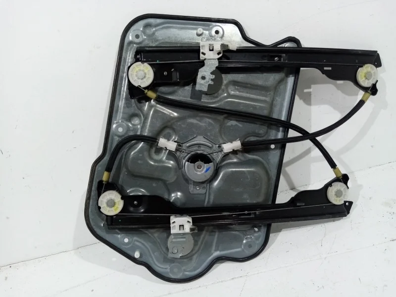 Стеклоподъемник электрический передний правый Nissan Qashqai 1 (J10)