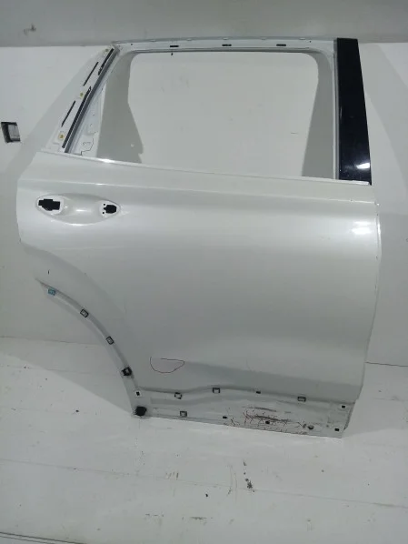 Дверь задняя правая Hyundai Santa Fe 4