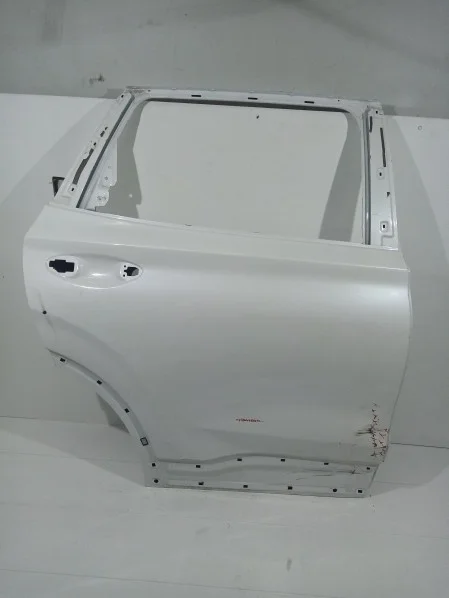 Дверь задняя правая Hyundai Santa Fe 4