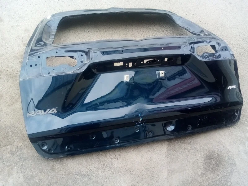 Крышка багажника Toyota RAV4 5 (XA50)