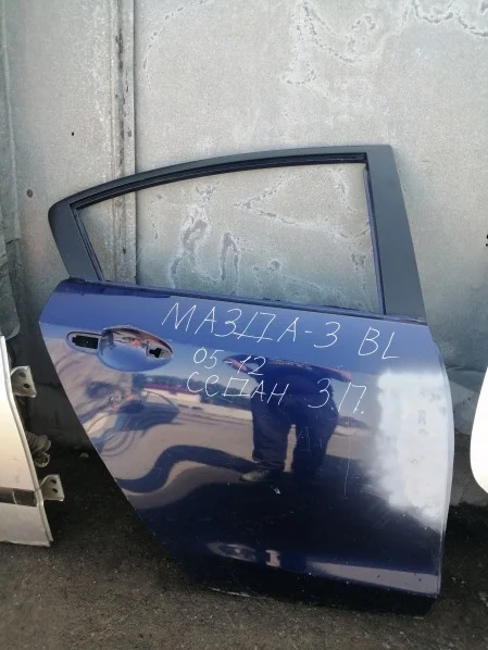 Дверь задняя правая Mazda 3 2 (BL)