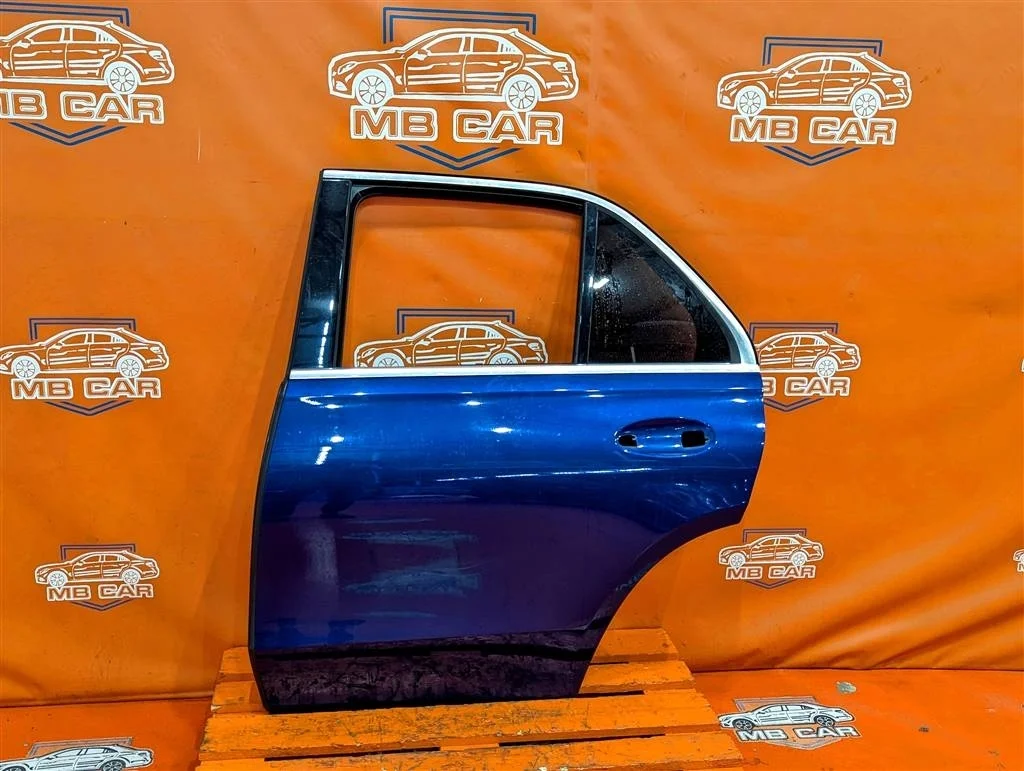 Дверь задняя левая Mercedes-Benz