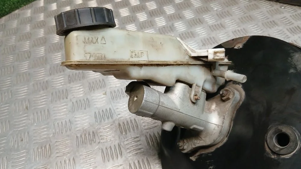 Цилиндр главный тормозной в сборе на Ford Focus 2