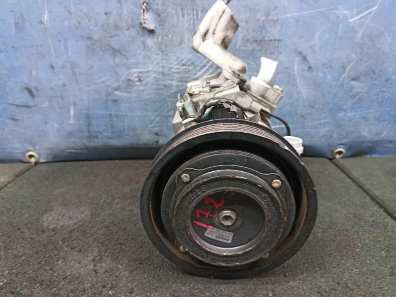 Компрессор кондиционера Lexus Rx330 2006 8832048060 MCU38 3.3 3MZFE