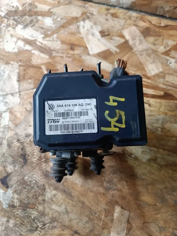 Блок abs Volkswagen Passat 2012 B7