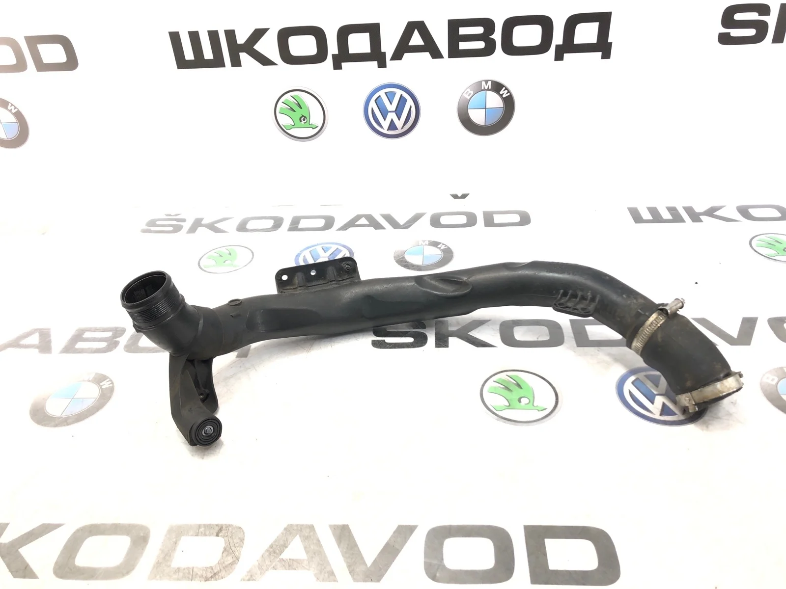 Патрубок интеркулера Skoda Yeti 2011 5N0145840G 5L 2.0 CFHC