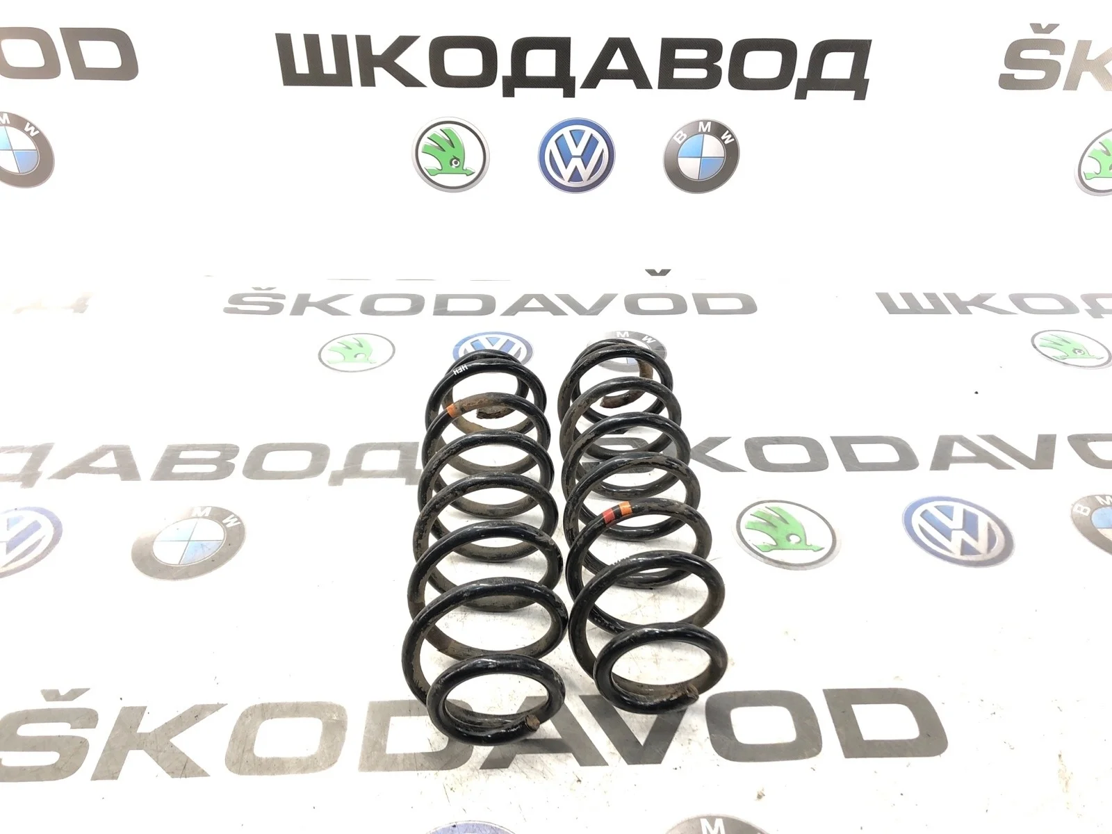 Комплект пружин Skoda Yeti 2016 1K0511115CM 5L 1.2 CYVB, задний