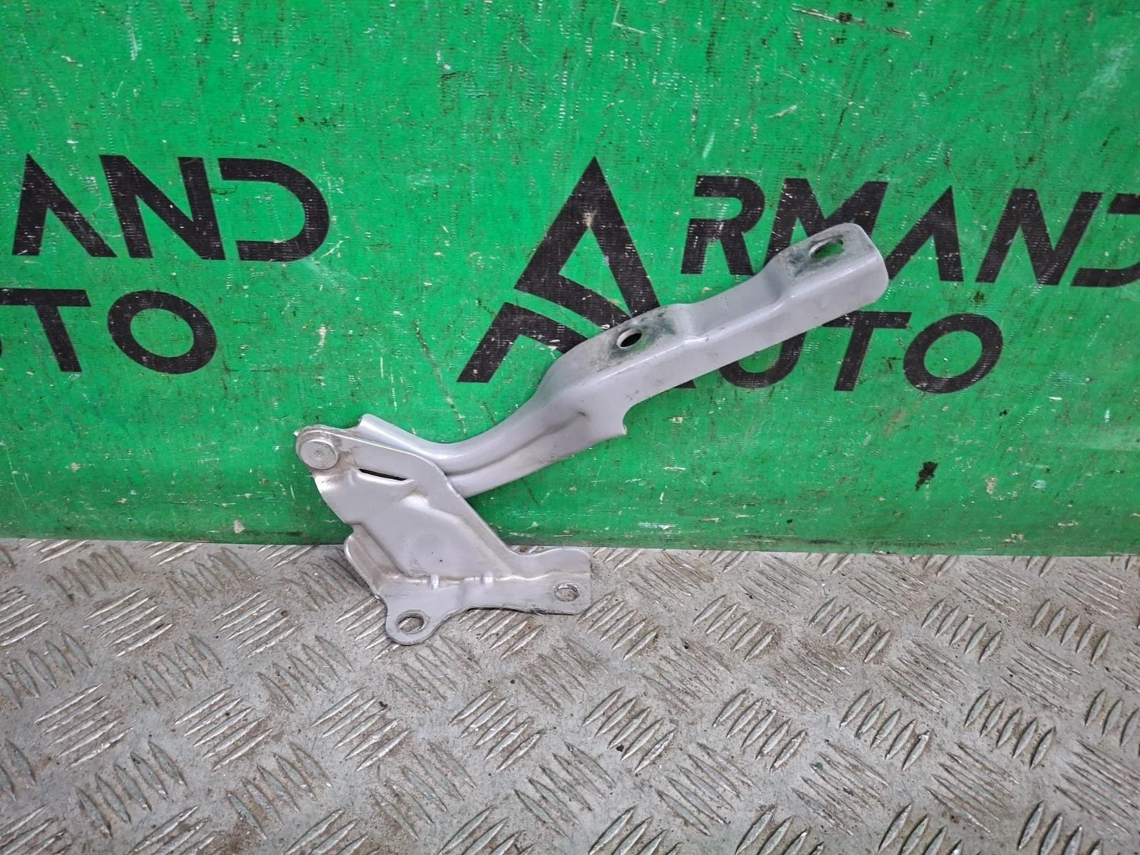 Петля капота Hyundai Creta 2016-2021