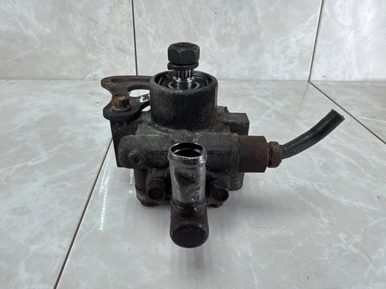 Насос ГУР Chevrolet Aveo T250 2003-2012 95953908