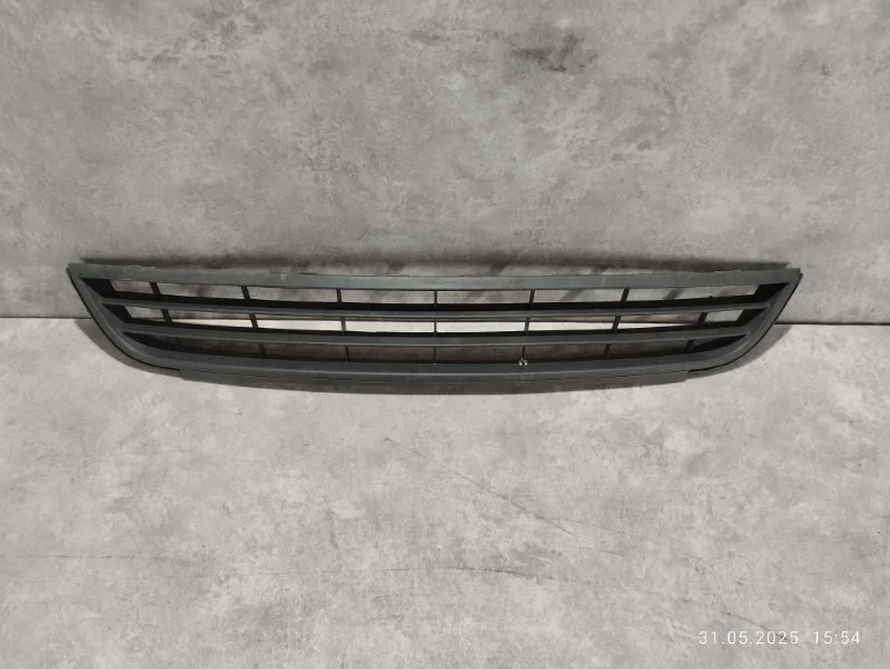 Решетка радиатора Volkswagen Jetta 162 CAXA 2012