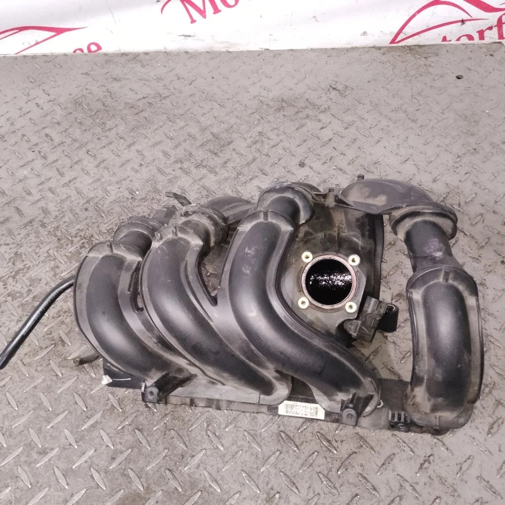 Коллектор впускной Ford Fiesta MK5
