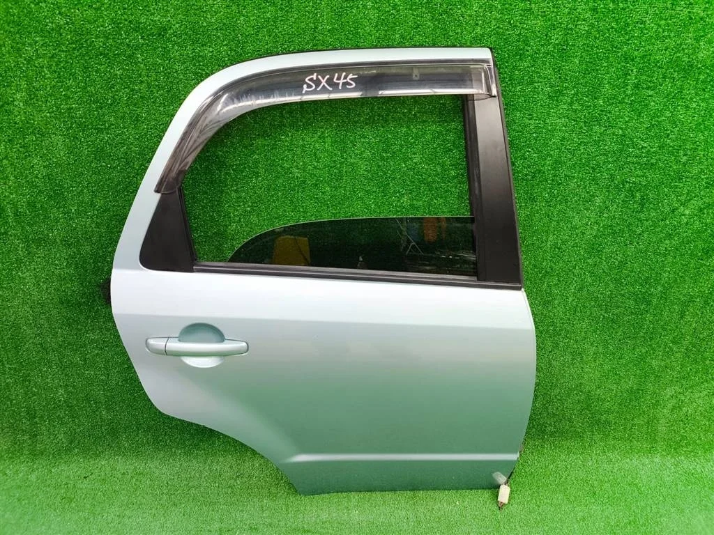 Б.у. дверь SUZUKI SX4 YA11S SUZUKI SX4 YA11S