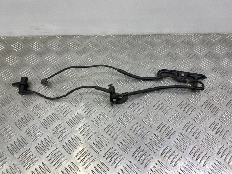 Датчик abs Toyota Camry V40