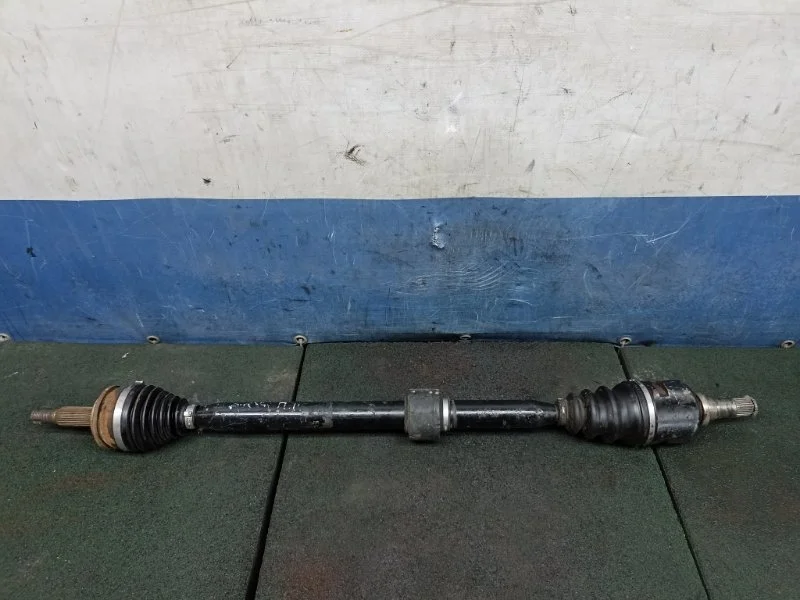 Привод Toyota Auris 2006-2012 4341002570 E150 1.6 1ZR, передний правый