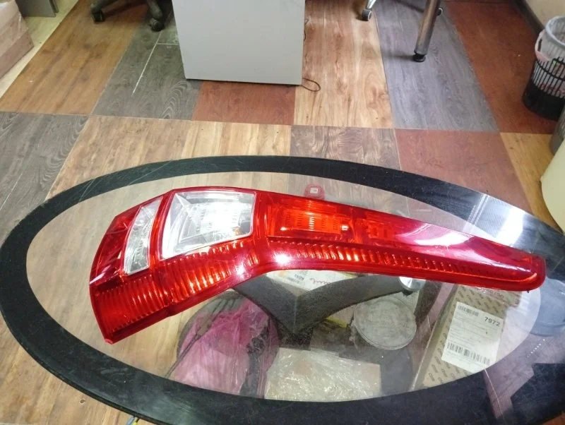 Фонарь Honda CR-V 3 2007-2012