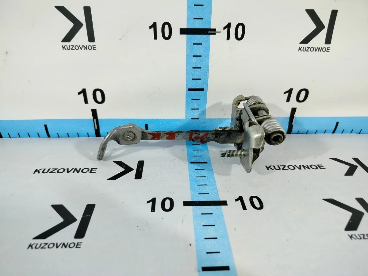 Ограничитель двери Renault Duster 2015 HSM