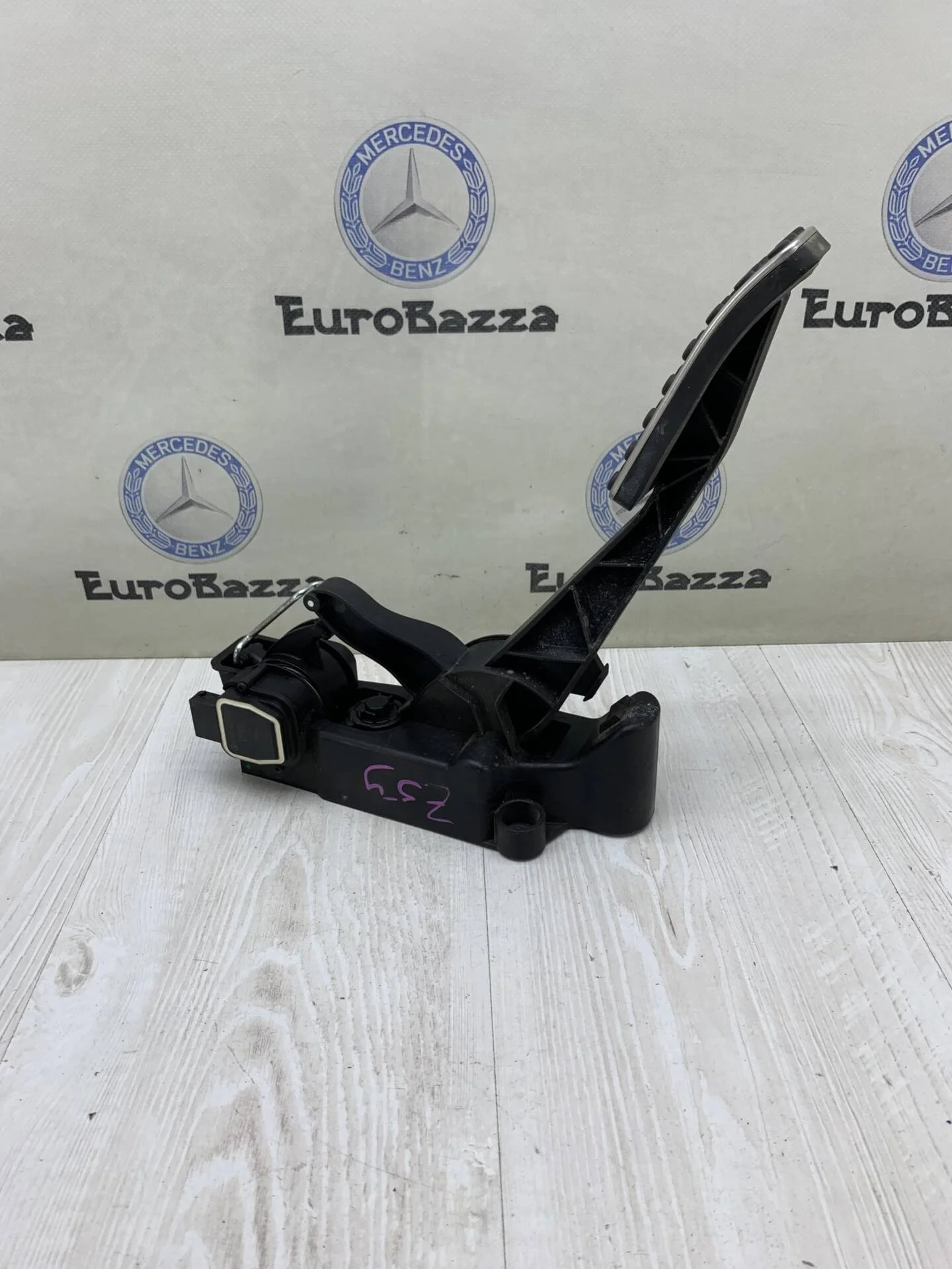 Педаль газа Mercedes W245