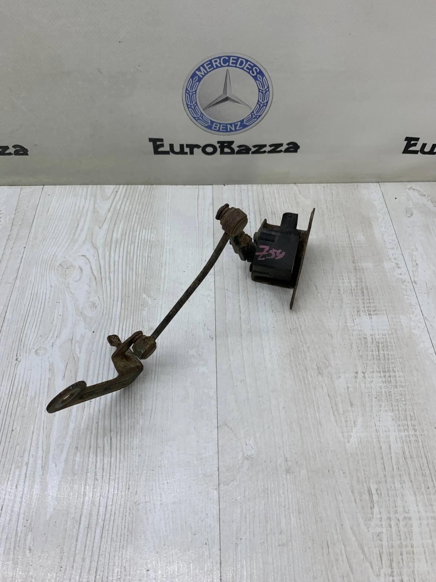 Датчик уровня подвески задний Mercedes W245