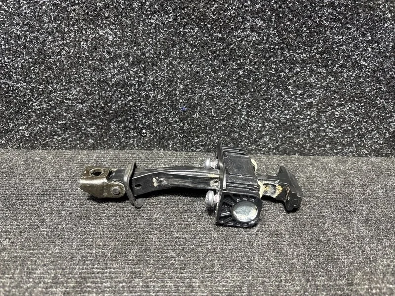 Ограничитель двери Bmw X5 2014 51217290595 F15 N63B44B, правый