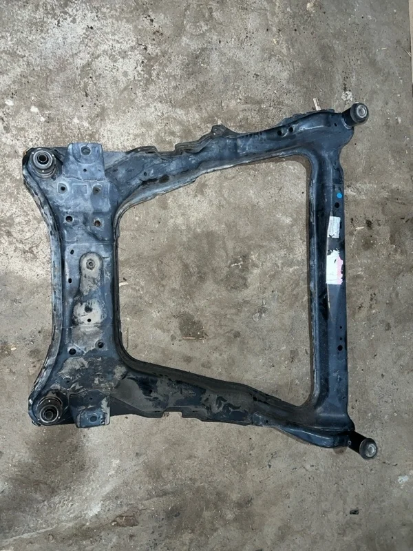 Подрамник Nissan X-Trail 2010 T31