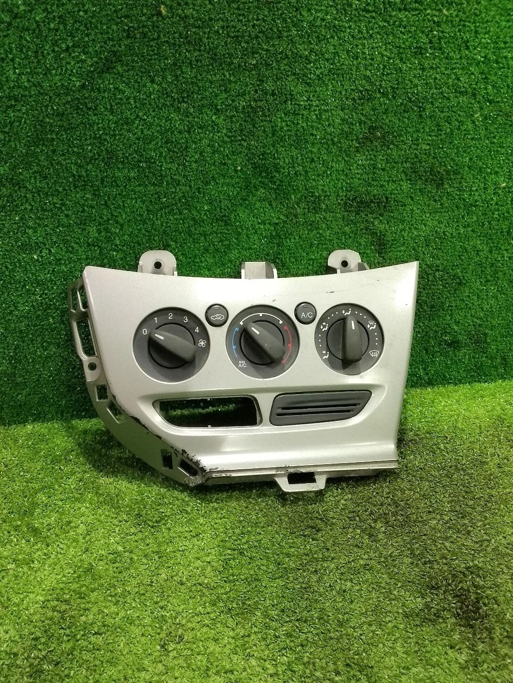 Блок управления отопителем Ford Focus 3