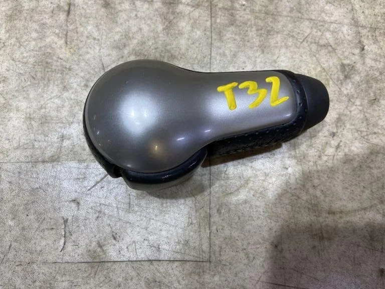 Ручка КПП Nissan X-Trail T31, Qashqai J10