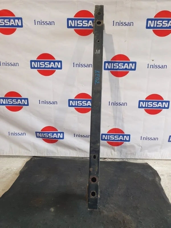 Усилитель бампера Nissan Qashqai 2015 620304EJ1A J11 HRA2, передний