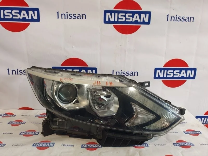 Фара галогеновая Nissan Qashqai 2015 260104EH1A J11 HRA2, передняя правая