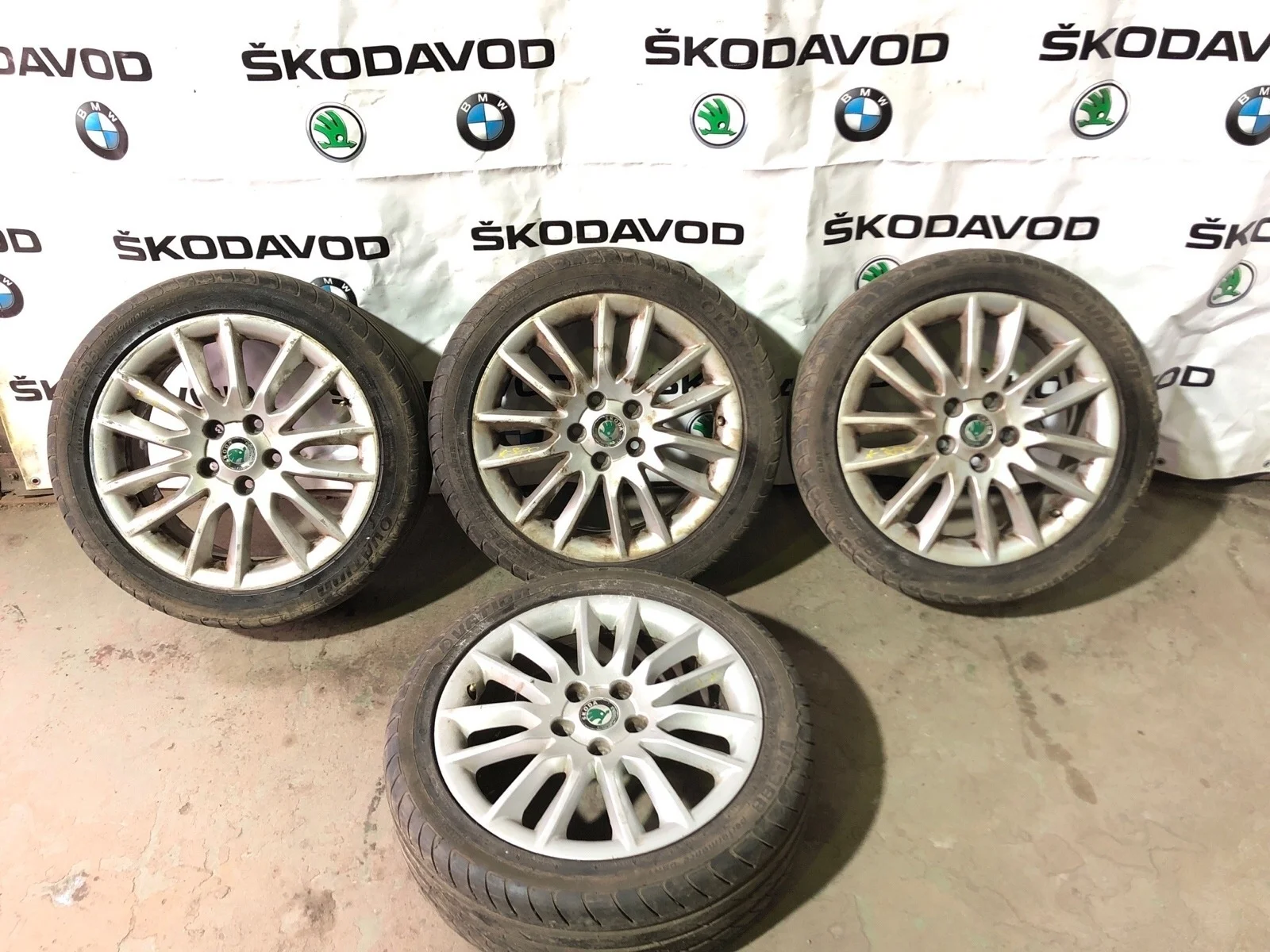 Диски колесные Skoda Octavia 2010 1Z0601025AB A5 (1Z) 1.8 CDAB